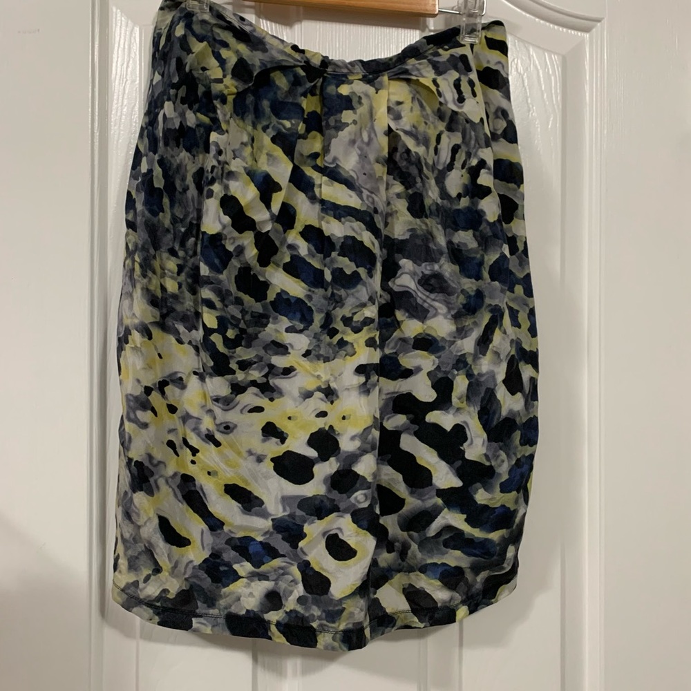 D Exterior abstract print silk skirt, size 8